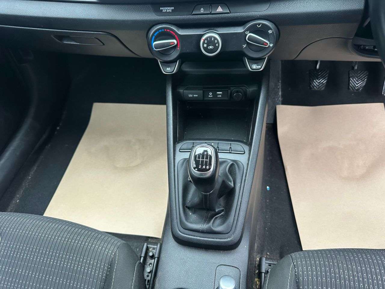 2019 KIA STONIC 2019 KIA STONIC