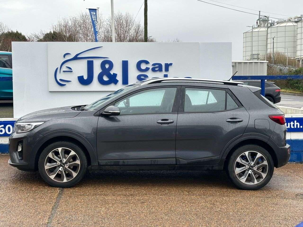 A 2019 KIA STONIC 1.4 2 SUV 5dr Petrol Manual Euro 6 (s/s) (98 bhp) GREAT SERVICE HISTORY WIT A 2019 KIA STONIC 1.4 2 SUV 5dr Petrol Manual Euro 6 (s/s) (98 bhp) GREAT SERVICE HISTORY WIT