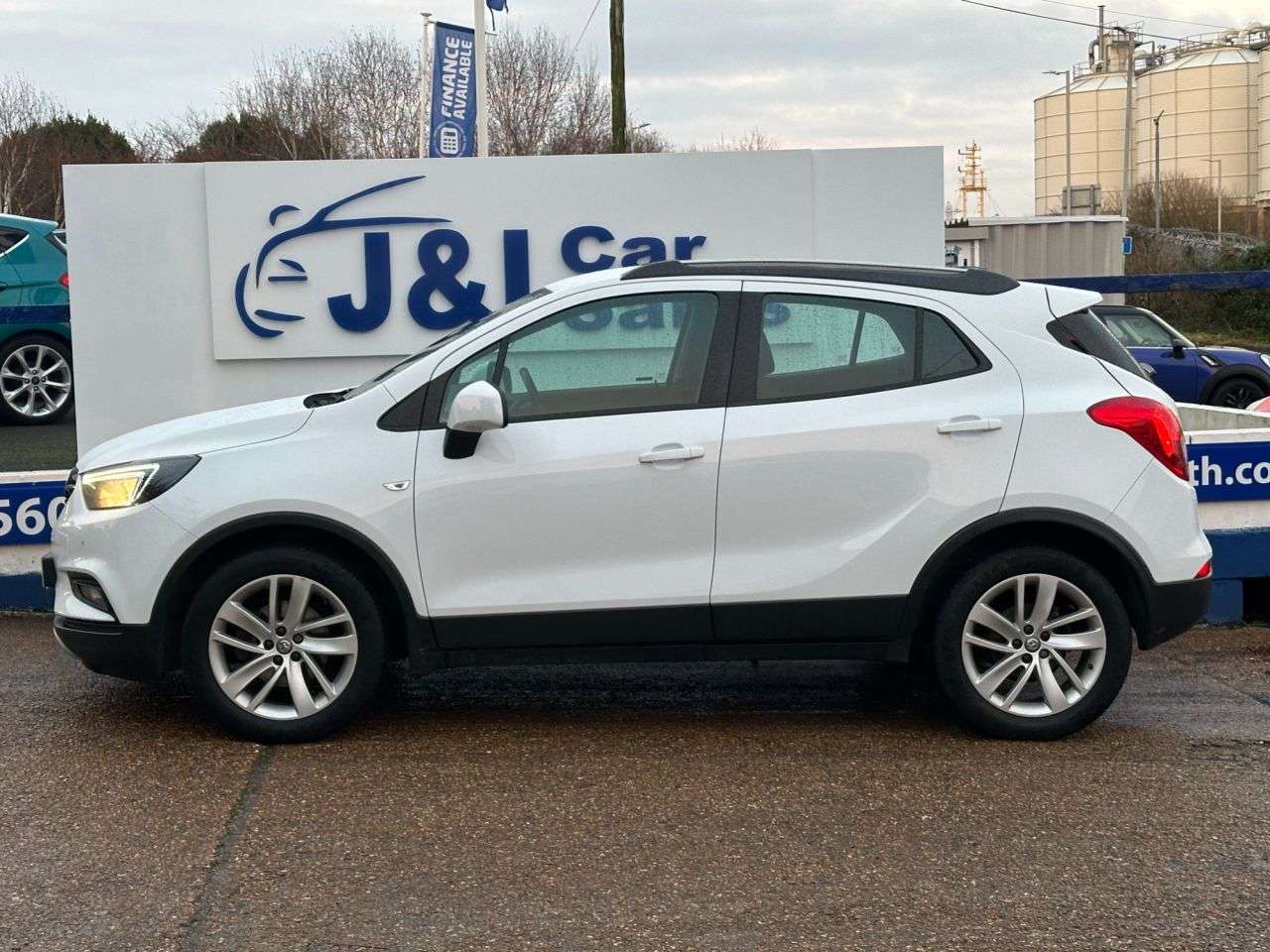 A 2017 VAUXHALL MOKKA X 1.4i Turbo Active SUV 5dr Petrol Manual Euro 6 (s/s) (140 ps) GREAT SERVICE A 2017 VAUXHALL MOKKA X 1.4i Turbo Active SUV 5dr Petrol Manual Euro 6 (s/s) (140 ps) GREAT SERVICE