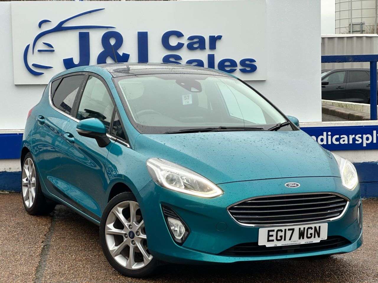 A 2017 FORD FIESTA 1.0T EcoBoost Titanium Hatchback 5dr Petrol Manual Euro 6 (s/s) (100 ps) GR A 2017 FORD FIESTA 1.0T EcoBoost Titanium Hatchback 5dr Petrol Manual Euro 6 (s/s) (100 ps) GR