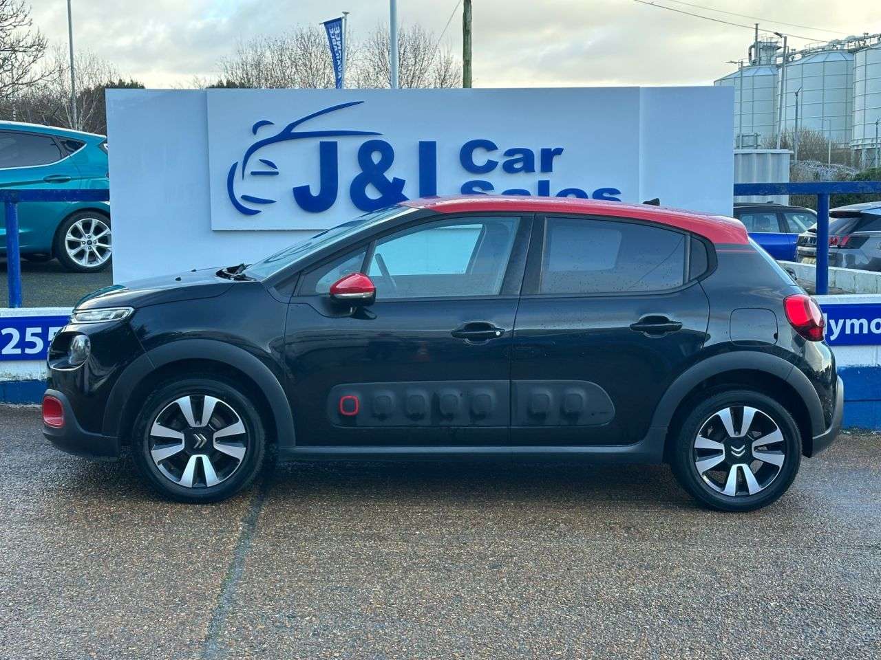 A 2017 CITROEN C3 1.2 PureTech Flair Hatchback 5dr Petrol Manual Euro 6 (82 ps) GREAT SERVICE A 2017 CITROEN C3 1.2 PureTech Flair Hatchback 5dr Petrol Manual Euro 6 (82 ps) GREAT SERVICE