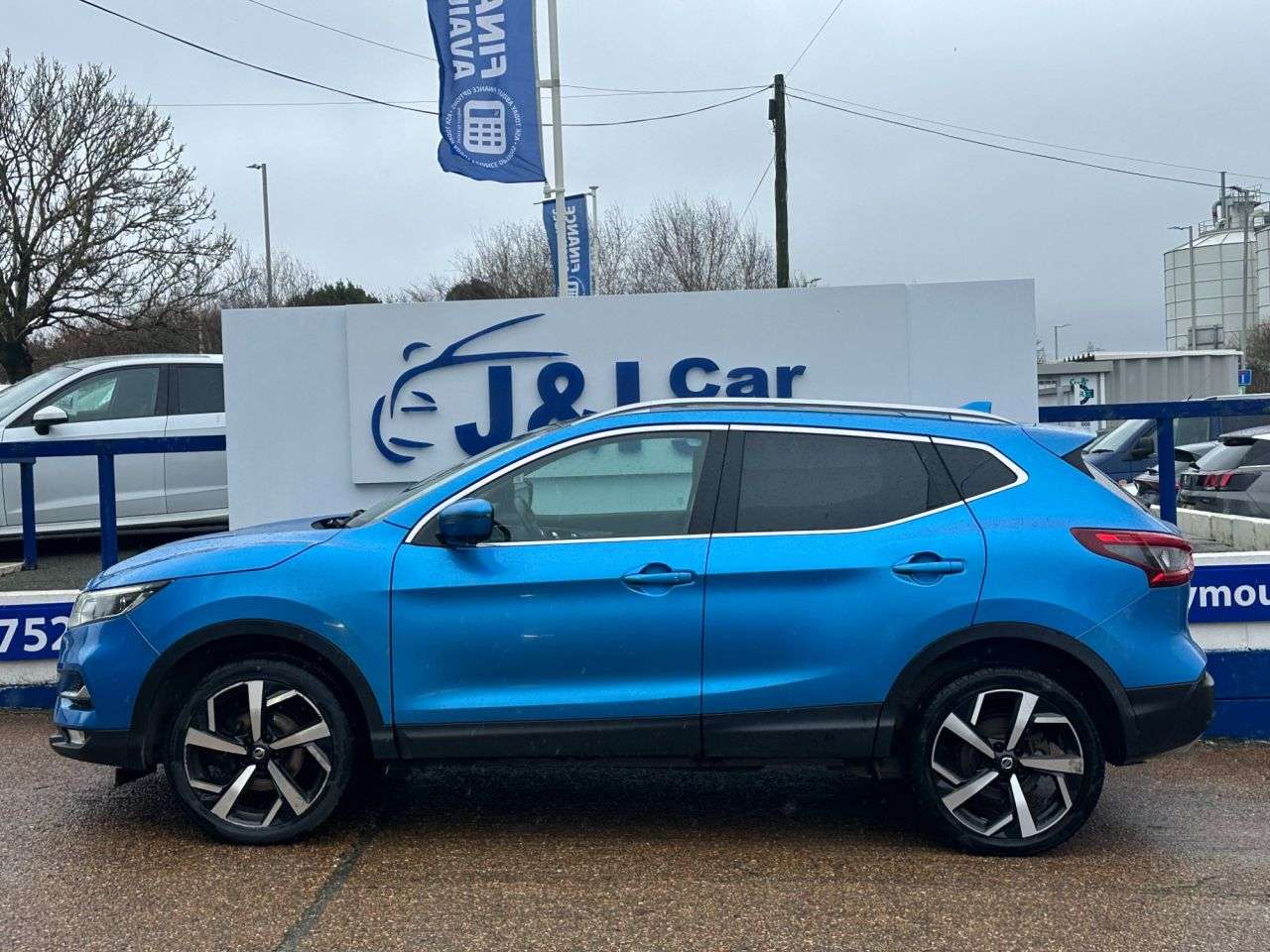 A 2017 NISSAN QASHQAI 1.6 dCi Tekna SUV 5dr Diesel Manual 4WD Euro 6 (s/s) (130 ps) GREAT SERVICE A 2017 NISSAN QASHQAI 1.6 dCi Tekna SUV 5dr Diesel Manual 4WD Euro 6 (s/s) (130 ps) GREAT SERVICE