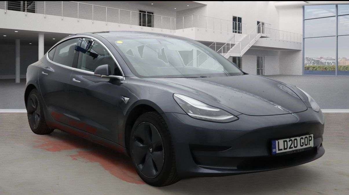 A 2020 TESLA MODEL 3 Standard Range Plus Saloon 4dr Electric Auto RWD (241 bhp) A GREAT EXAMPLE A 2020 TESLA MODEL 3 Standard Range Plus Saloon 4dr Electric Auto RWD (241 bhp) A GREAT EXAMPLE