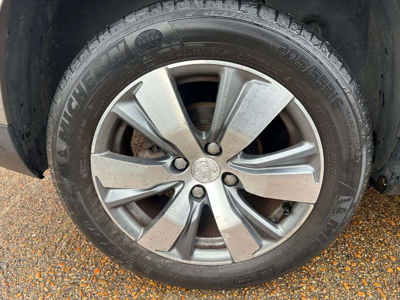 2015 PEUGEOT 2008 2015 PEUGEOT 2008