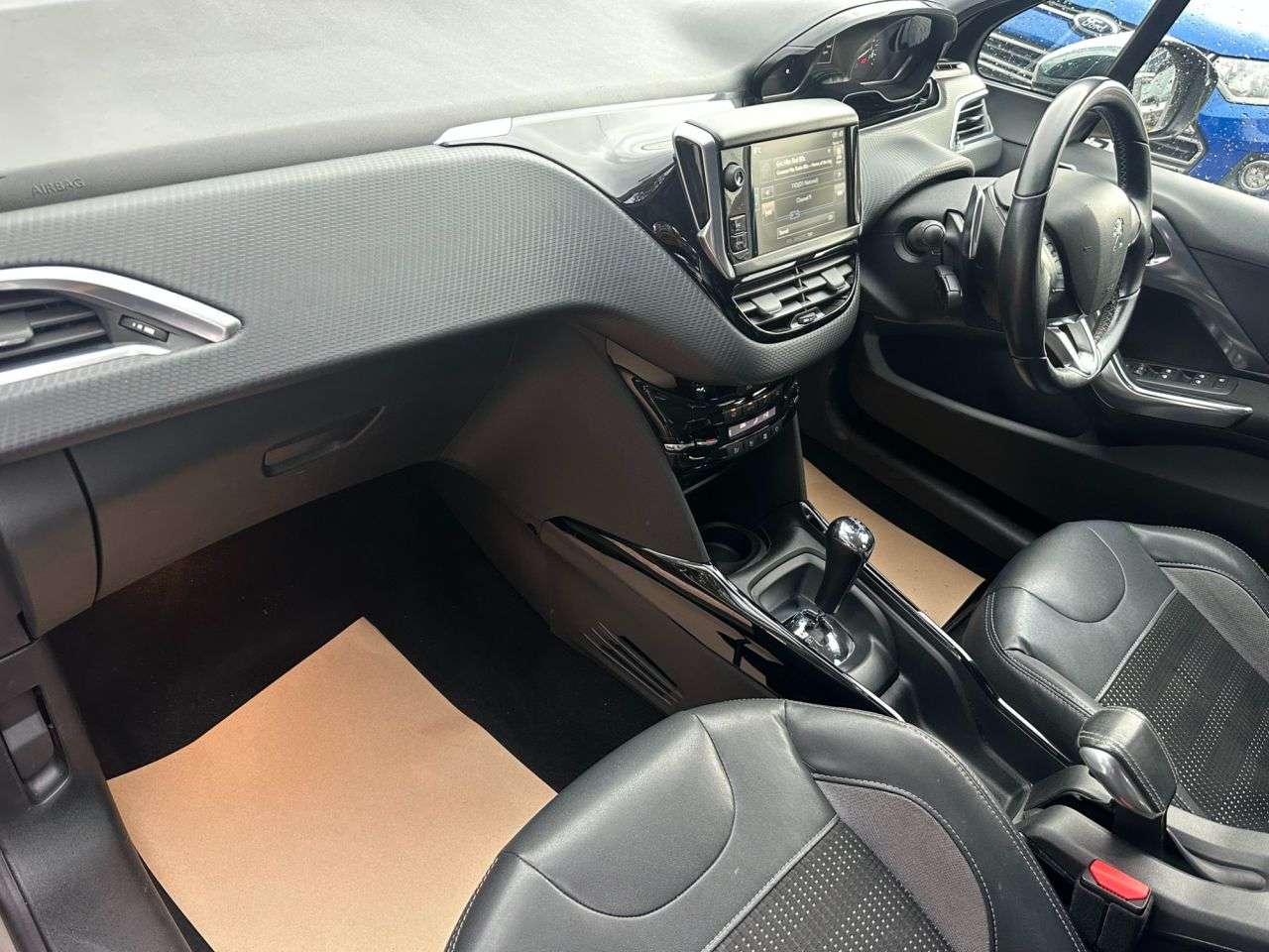 2015 PEUGEOT 2008 2015 PEUGEOT 2008