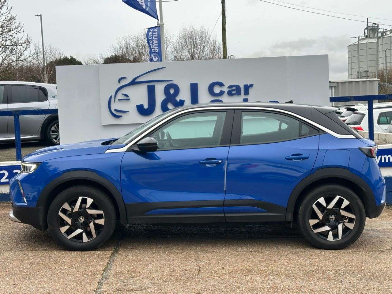 A 2022 VAUXHALL MOKKA ELECTRIC 50kWh Elite Premium SUV 5dr Electric Auto (136 ps) A GREAT EXAMPLE INSIDE A A 2022 VAUXHALL MOKKA ELECTRIC 50kWh Elite Premium SUV 5dr Electric Auto (136 ps) A GREAT EXAMPLE INSIDE A