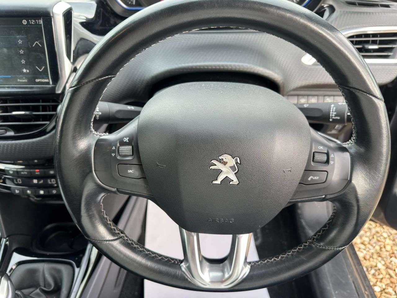 2017 PEUGEOT 2008 2017 PEUGEOT 2008