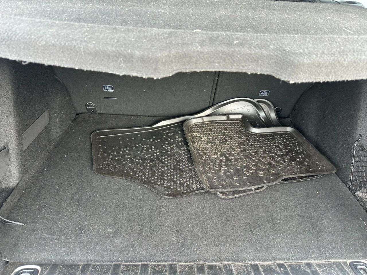 2017 PEUGEOT 2008 2017 PEUGEOT 2008