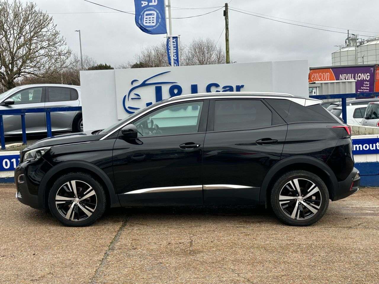 A 2017 PEUGEOT 3008 1.6 BlueHDi Allure SUV 5dr Diesel EAT Euro 6 (s/s) (120 ps) GREAT SERVICE H A 2017 PEUGEOT 3008 1.6 BlueHDi Allure SUV 5dr Diesel EAT Euro 6 (s/s) (120 ps) GREAT SERVICE H