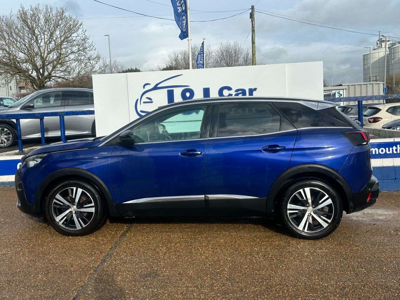 A 2017 PEUGEOT 3008 1.6 BlueHDi GT Line SUV 5dr Diesel EAT Euro 6 (s/s) (120 ps) GREAT SERVICE A 2017 PEUGEOT 3008 1.6 BlueHDi GT Line SUV 5dr Diesel EAT Euro 6 (s/s) (120 ps) GREAT SERVICE