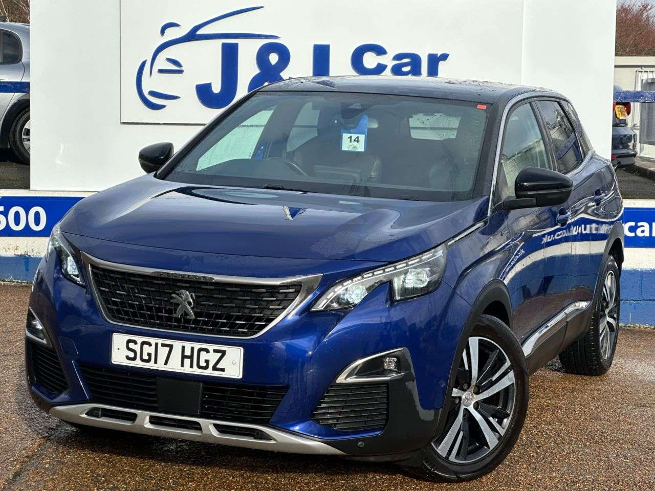A 2017 PEUGEOT 3008 1.6 BlueHDi GT Line SUV 5dr Diesel EAT Euro 6 (s/s) (120 ps) GREAT SERVICE A 2017 PEUGEOT 3008 1.6 BlueHDi GT Line SUV 5dr Diesel EAT Euro 6 (s/s) (120 ps) GREAT SERVICE