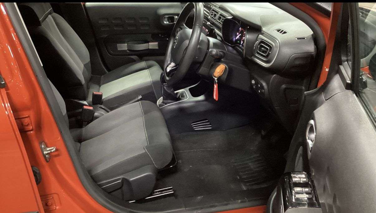 A 2019 CITROEN C3 1.2 PureTech Flair Hatchback 5dr Petrol Manual Euro 6 (s/s) (82 ps) GREAT S A 2019 CITROEN C3 1.2 PureTech Flair Hatchback 5dr Petrol Manual Euro 6 (s/s) (82 ps) GREAT S