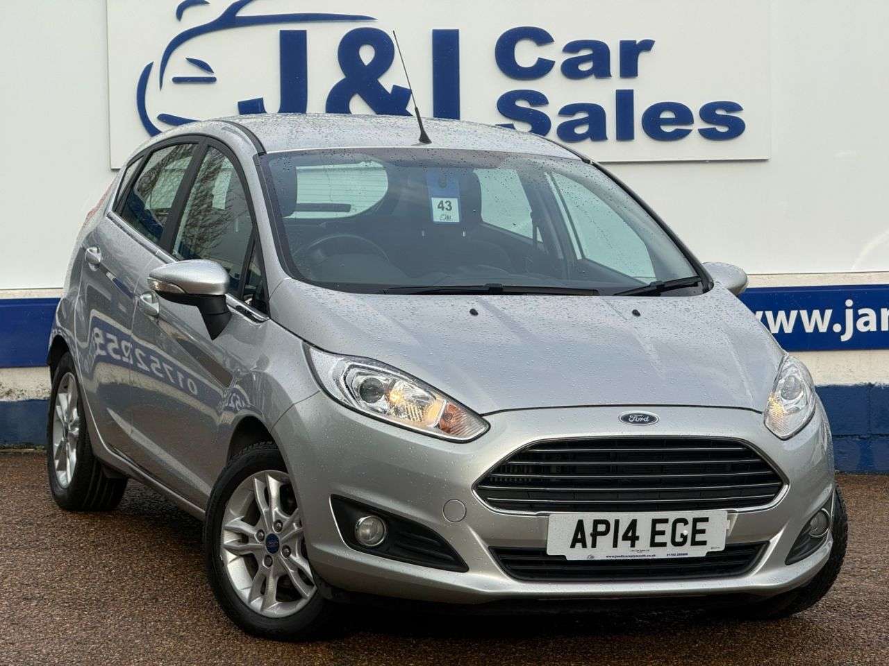 A 2014 FORD FIESTA 1.0T EcoBoost Zetec Hatchback 5dr Petrol Manual Euro 5 (s/s) (100 ps) GREAT A 2014 FORD FIESTA 1.0T EcoBoost Zetec Hatchback 5dr Petrol Manual Euro 5 (s/s) (100 ps) GREAT