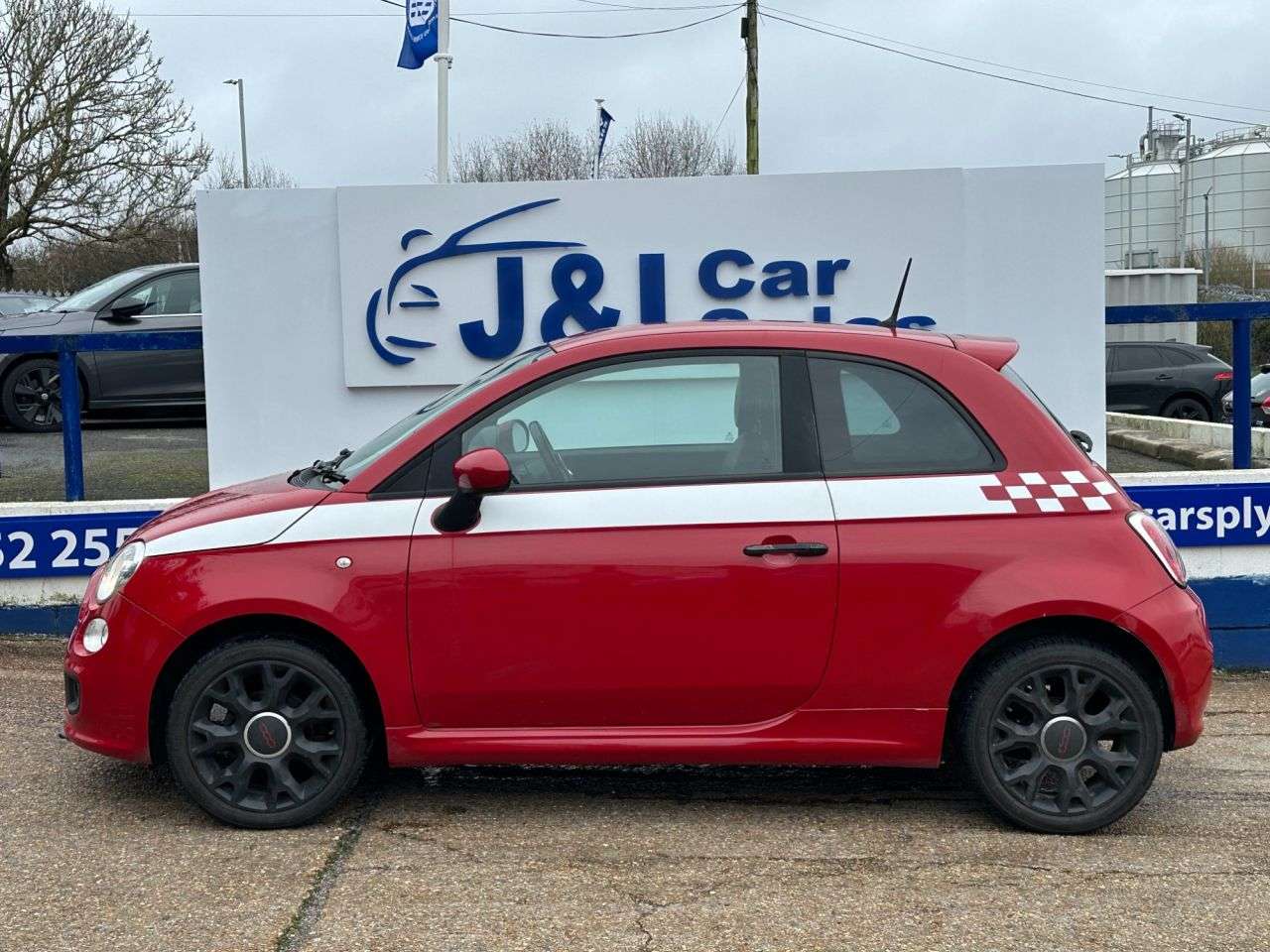 A 2013 FIAT 500 1.2 S Hatchback 3dr Petrol Manual Euro 5 (s/s) (69 bhp) GREAT SERVICE HISTO A 2013 FIAT 500 1.2 S Hatchback 3dr Petrol Manual Euro 5 (s/s) (69 bhp) GREAT SERVICE HISTO