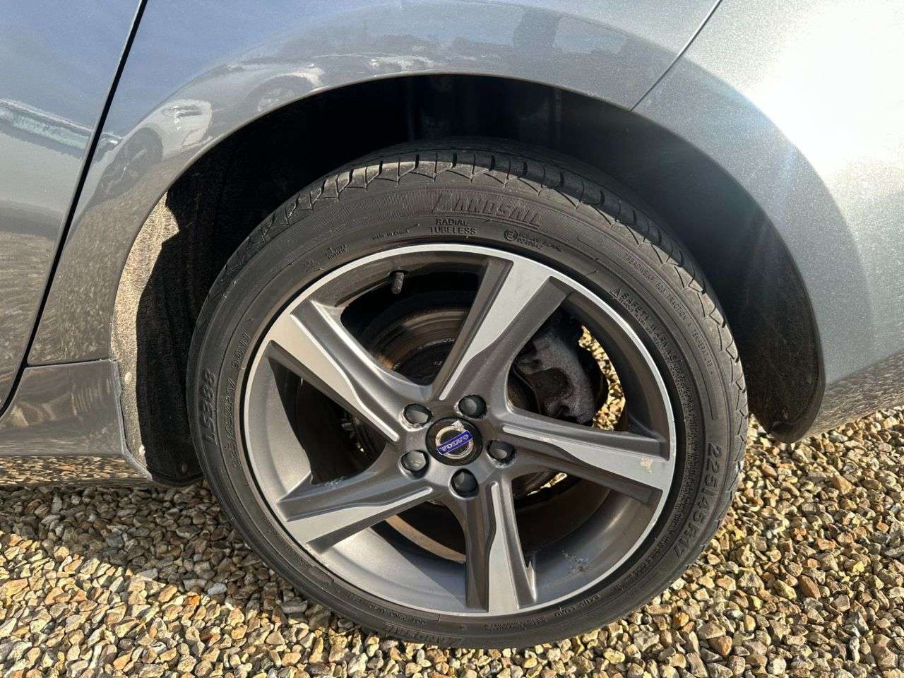 2015 VOLVO V40 2015 VOLVO V40