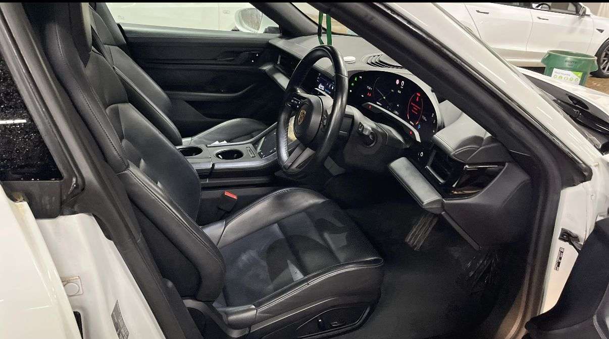 A 2021 PORSCHE TAYCAN Performance Plus 93.4kWh Saloon 4dr Electric Auto RWD (476 ps) A GREAT EXAM A 2021 PORSCHE TAYCAN Performance Plus 93.4kWh Saloon 4dr Electric Auto RWD (476 ps) A GREAT EXAM