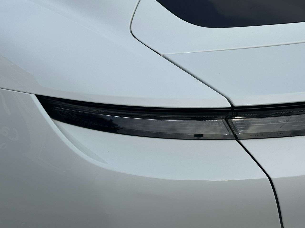2021 PORSCHE TAYCAN 2021 PORSCHE TAYCAN