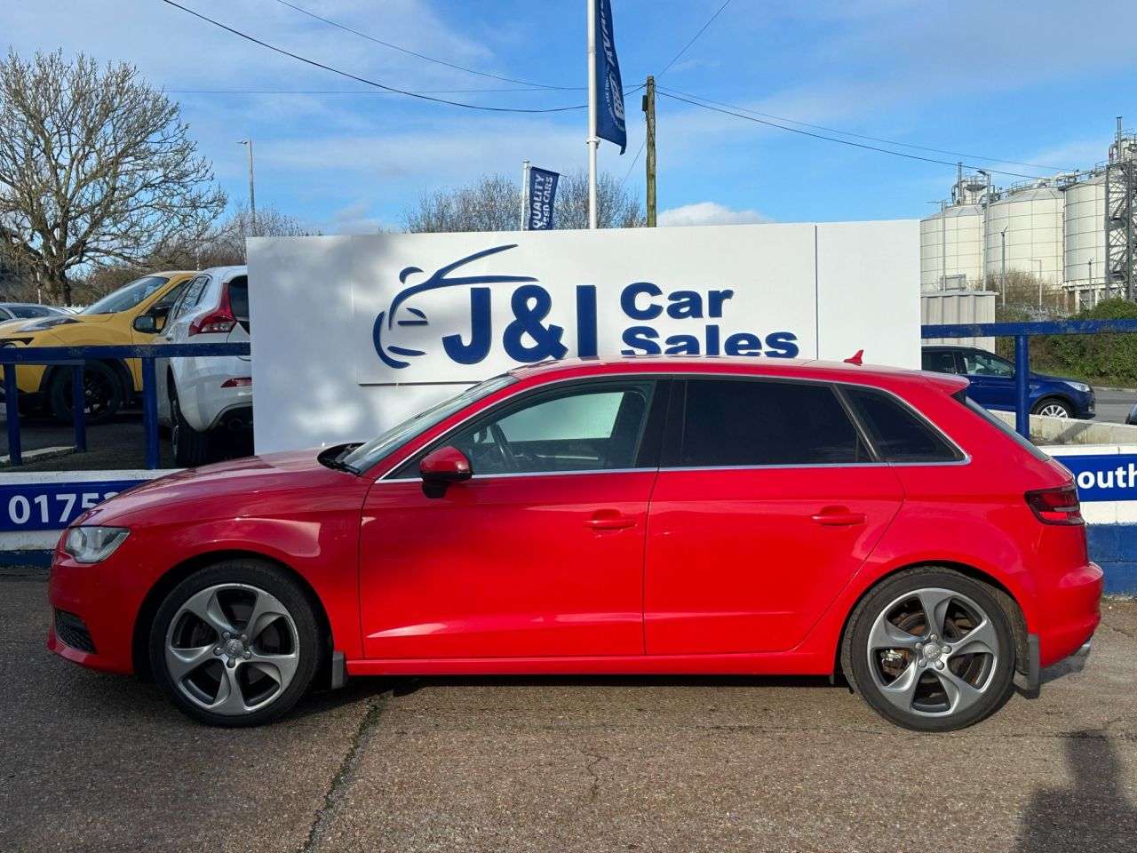 A 2013 AUDI A3 1.8 TFSI Sport Sportback 5dr Petrol S Tronic Euro 5 (s/s) (180 ps) GREAT SE A 2013 AUDI A3 1.8 TFSI Sport Sportback 5dr Petrol S Tronic Euro 5 (s/s) (180 ps) GREAT SE