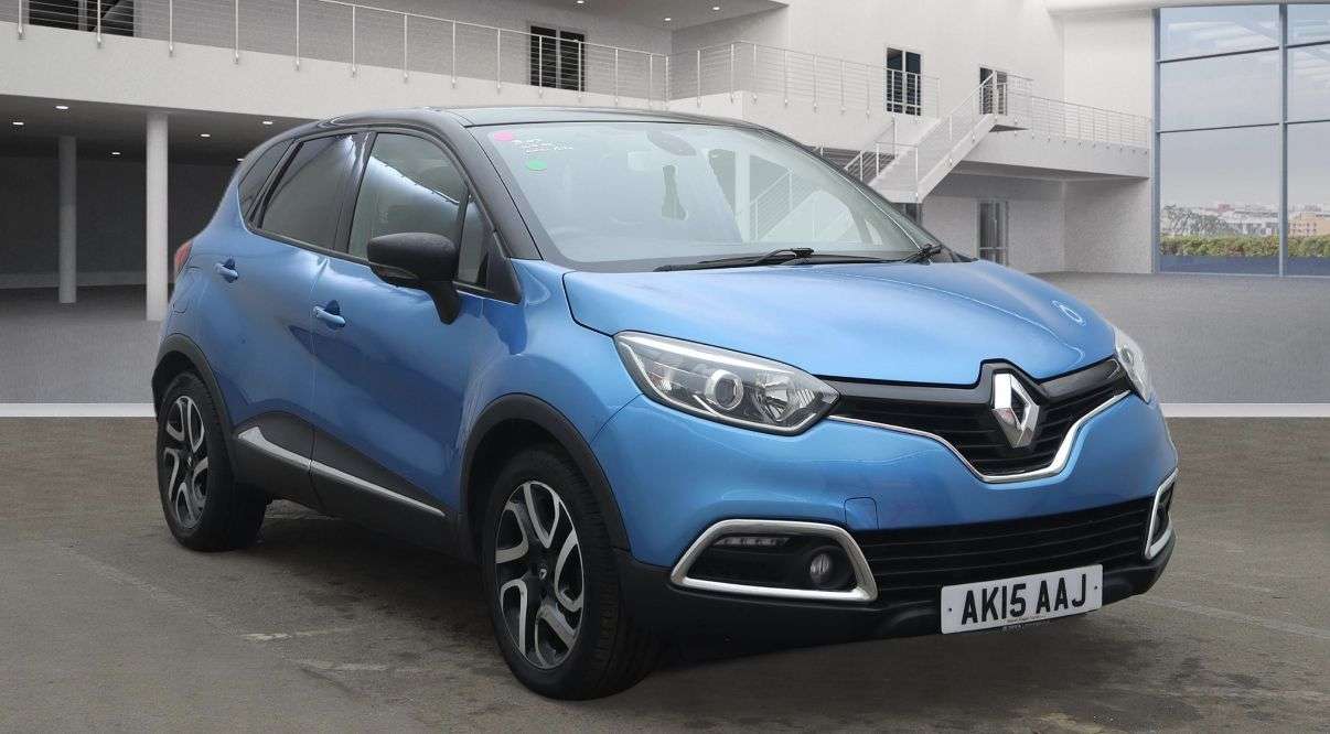 A 2015 RENAULT CAPTUR 1.5 dCi ENERGY Dynamique S MediaNav SUV 5dr Diesel Manual Euro 5 (s/s) (90 A 2015 RENAULT CAPTUR 1.5 dCi ENERGY Dynamique S MediaNav SUV 5dr Diesel Manual Euro 5 (s/s) (90