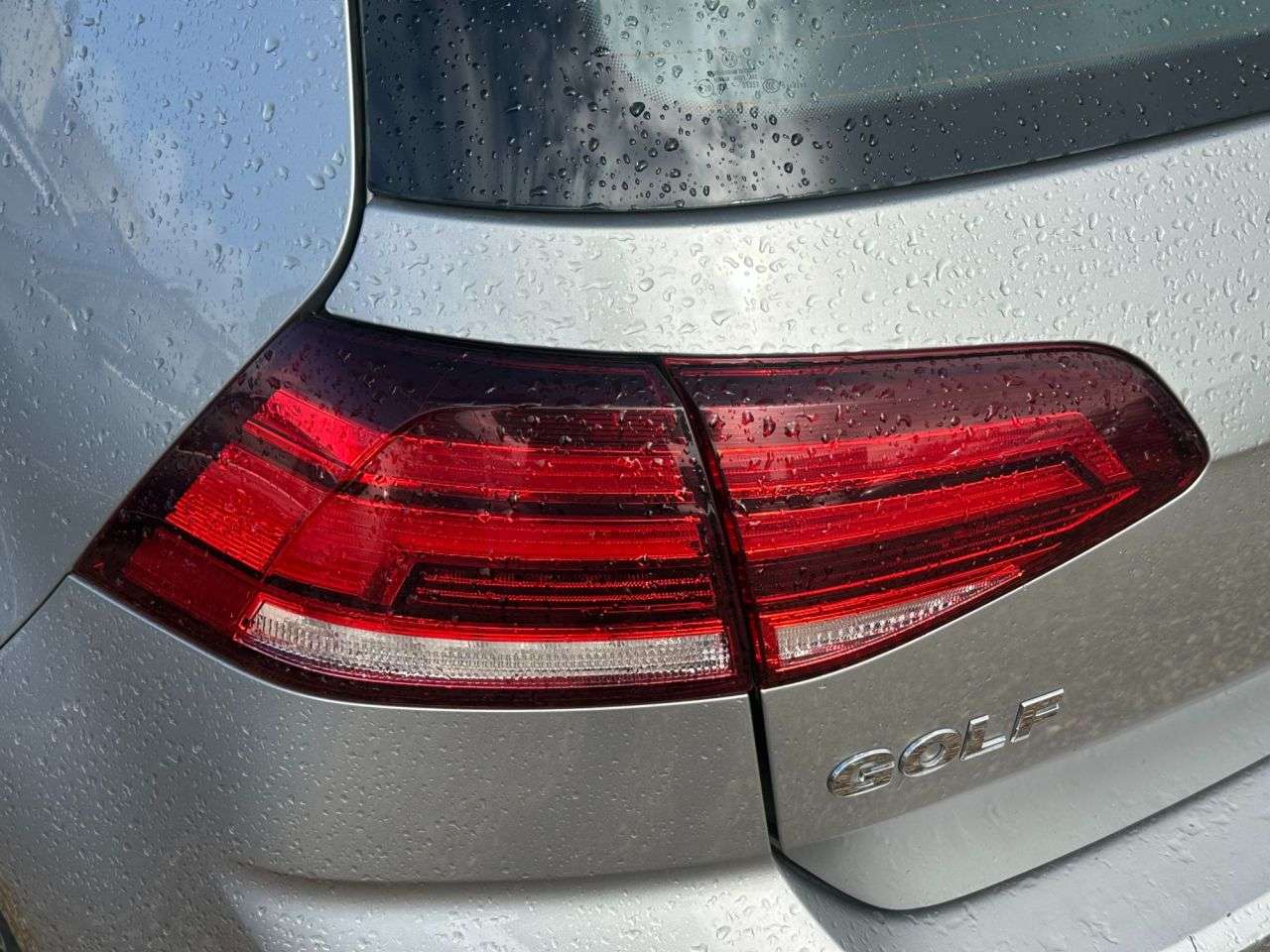 2017 VOLKSWAGEN GOLF 2017 VOLKSWAGEN GOLF