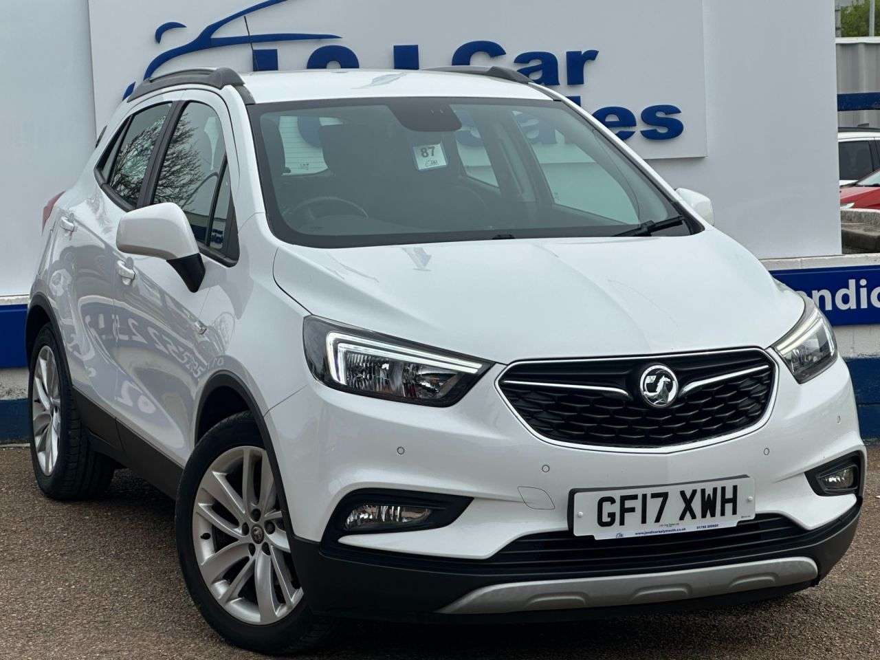 A 2017 VAUXHALL MOKKA X 1.4i Turbo Design Nav SUV 5dr Petrol Manual Euro 6 (s/s) (140 ps) GREAT SER A 2017 VAUXHALL MOKKA X 1.4i Turbo Design Nav SUV 5dr Petrol Manual Euro 6 (s/s) (140 ps) GREAT SER