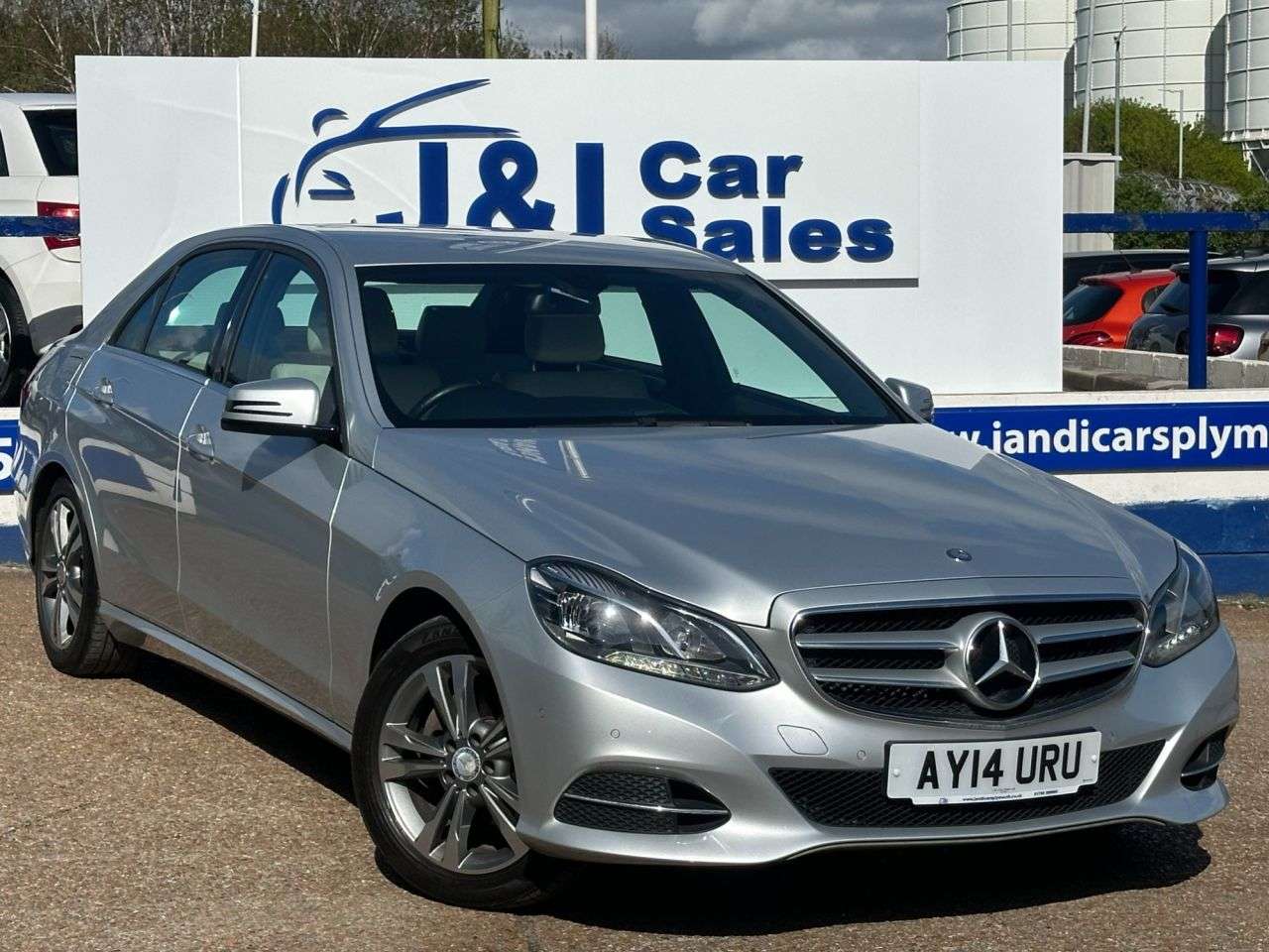 A 2014 MERCEDES E CLASS E220 CDI SE A 2014 MERCEDES E CLASS E220 CDI SE
