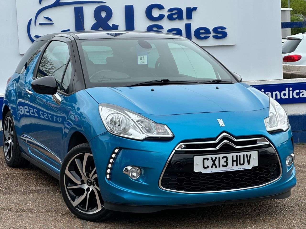 A 2013 CITROEN DS3 1.6 VTi DStyle Plus Hatchback 3dr Petrol Manual Euro 5 (120 ps) GREAT SERVI A 2013 CITROEN DS3 1.6 VTi DStyle Plus Hatchback 3dr Petrol Manual Euro 5 (120 ps) GREAT SERVI