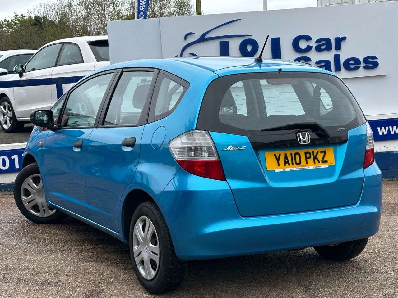 2010 HONDA JAZZ 2010 HONDA JAZZ