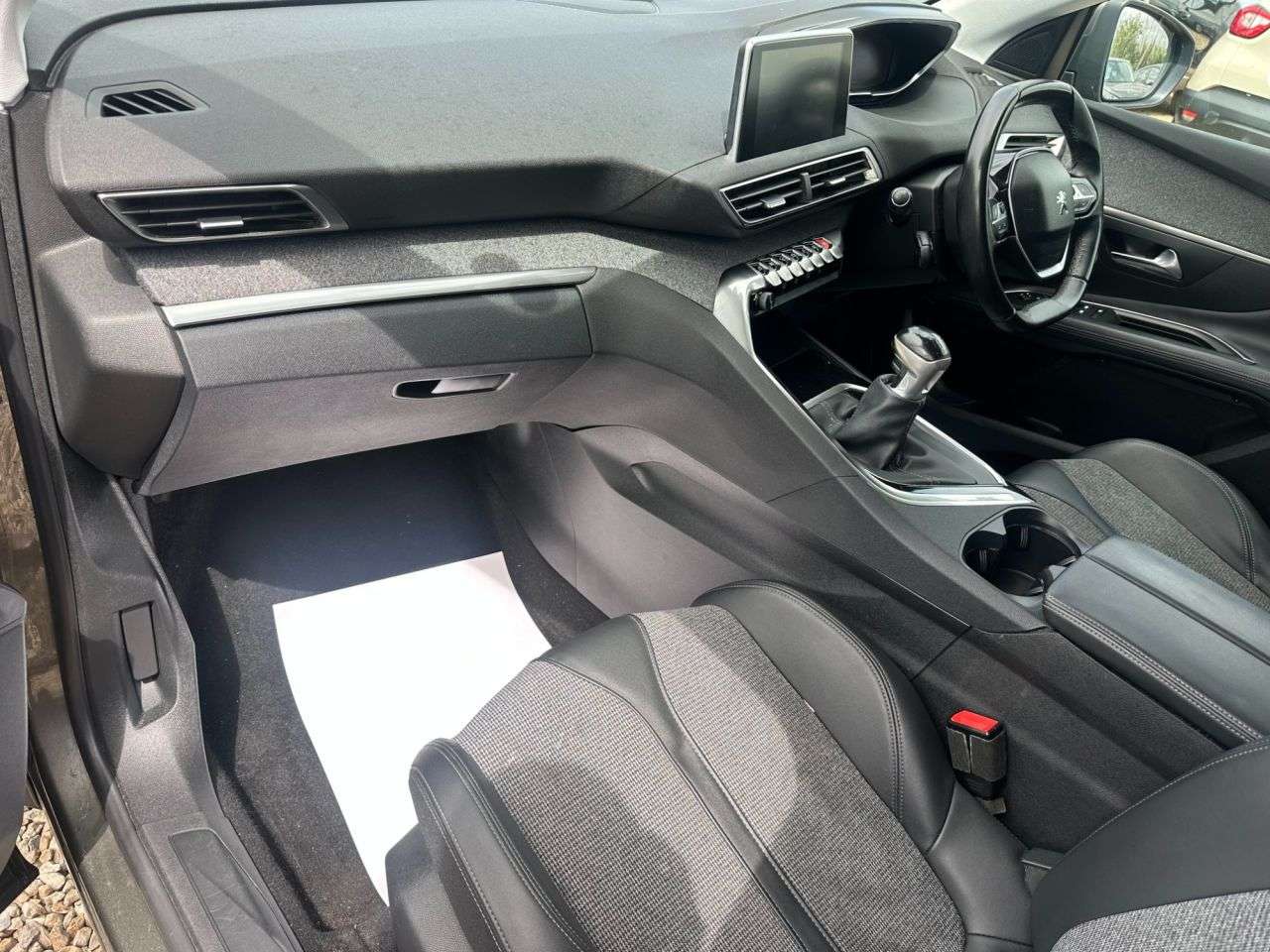 2018 PEUGEOT 3008 2018 PEUGEOT 3008