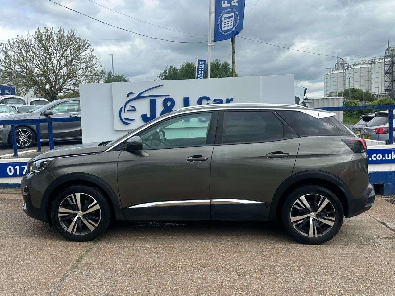 A 2018 PEUGEOT 3008 1.5 BlueHDi Allure SUV 5dr Diesel Manual Euro 6 (s/s) (130 ps) GREAT SERVIC A 2018 PEUGEOT 3008 1.5 BlueHDi Allure SUV 5dr Diesel Manual Euro 6 (s/s) (130 ps) GREAT SERVIC