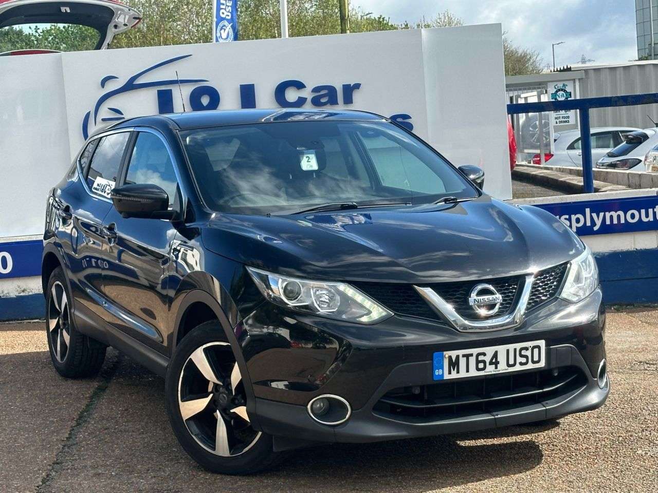 A 2015 NISSAN QASHQAI 1.2 DIG-T n-tec SUV 5dr Petrol Manual 2WD Euro 5 (s/s) (115 ps) GREAT SERVI A 2015 NISSAN QASHQAI 1.2 DIG-T n-tec SUV 5dr Petrol Manual 2WD Euro 5 (s/s) (115 ps) GREAT SERVI