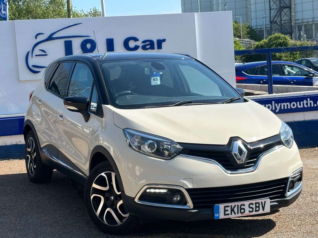 A 2016 RENAULT CAPTUR 1.5 dCi ENERGY Dynamique S Nav SUV 5dr Diesel Manual Euro 6 (s/s) (90 ps) G A 2016 RENAULT CAPTUR 1.5 dCi ENERGY Dynamique S Nav SUV 5dr Diesel Manual Euro 6 (s/s) (90 ps) G