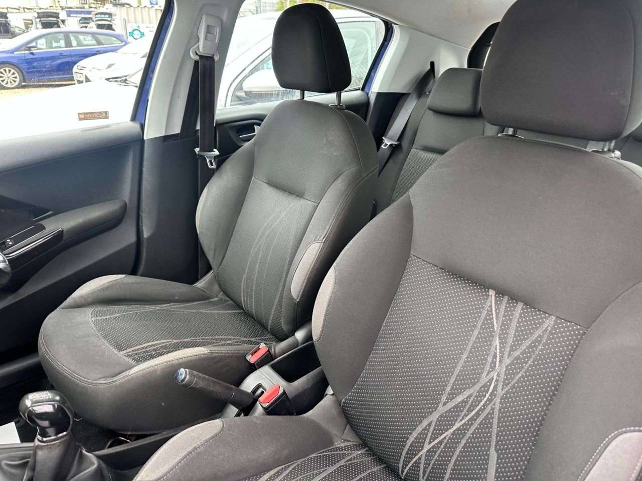 2012 PEUGEOT 208 2012 PEUGEOT 208