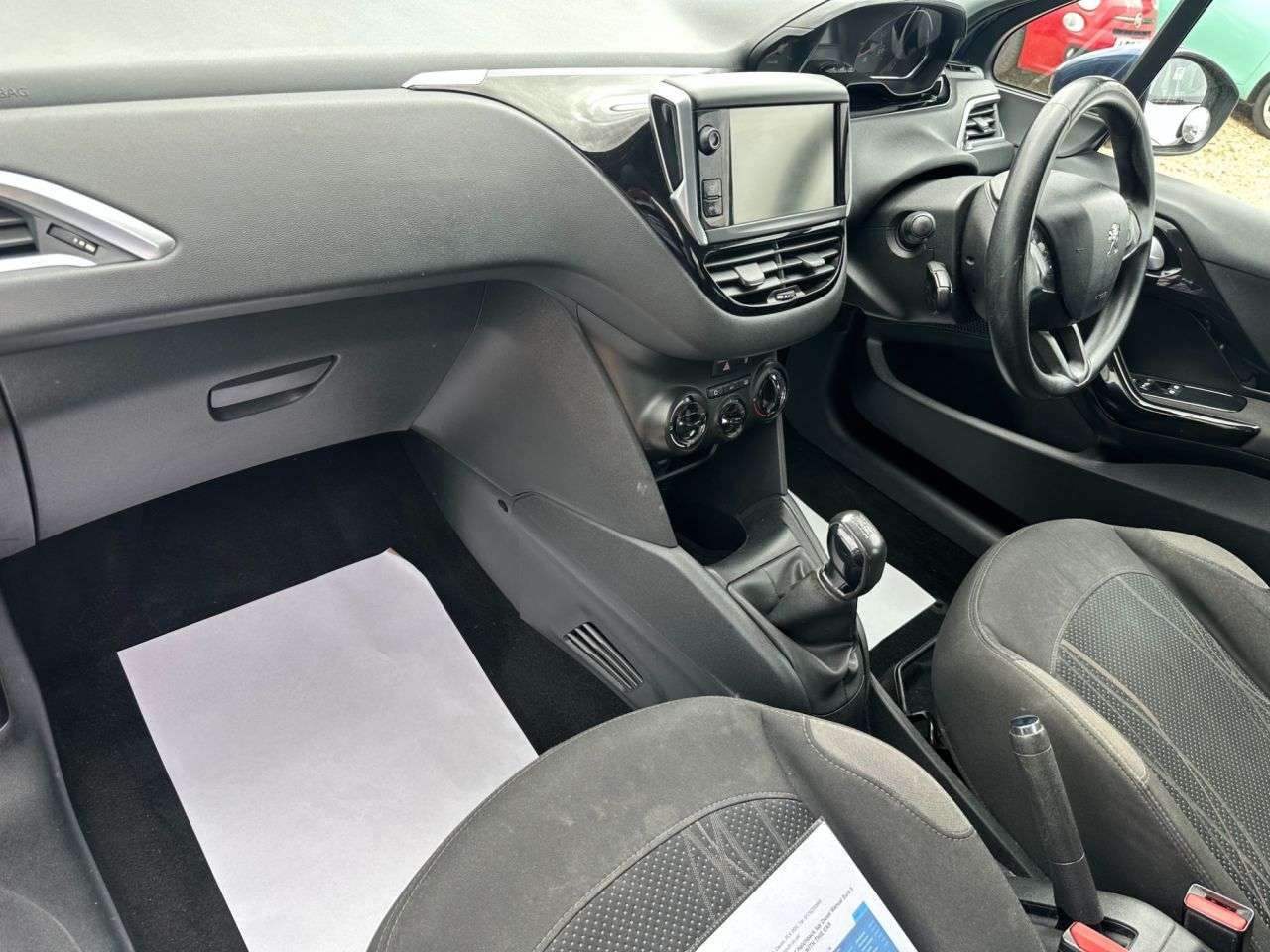 2012 PEUGEOT 208 2012 PEUGEOT 208