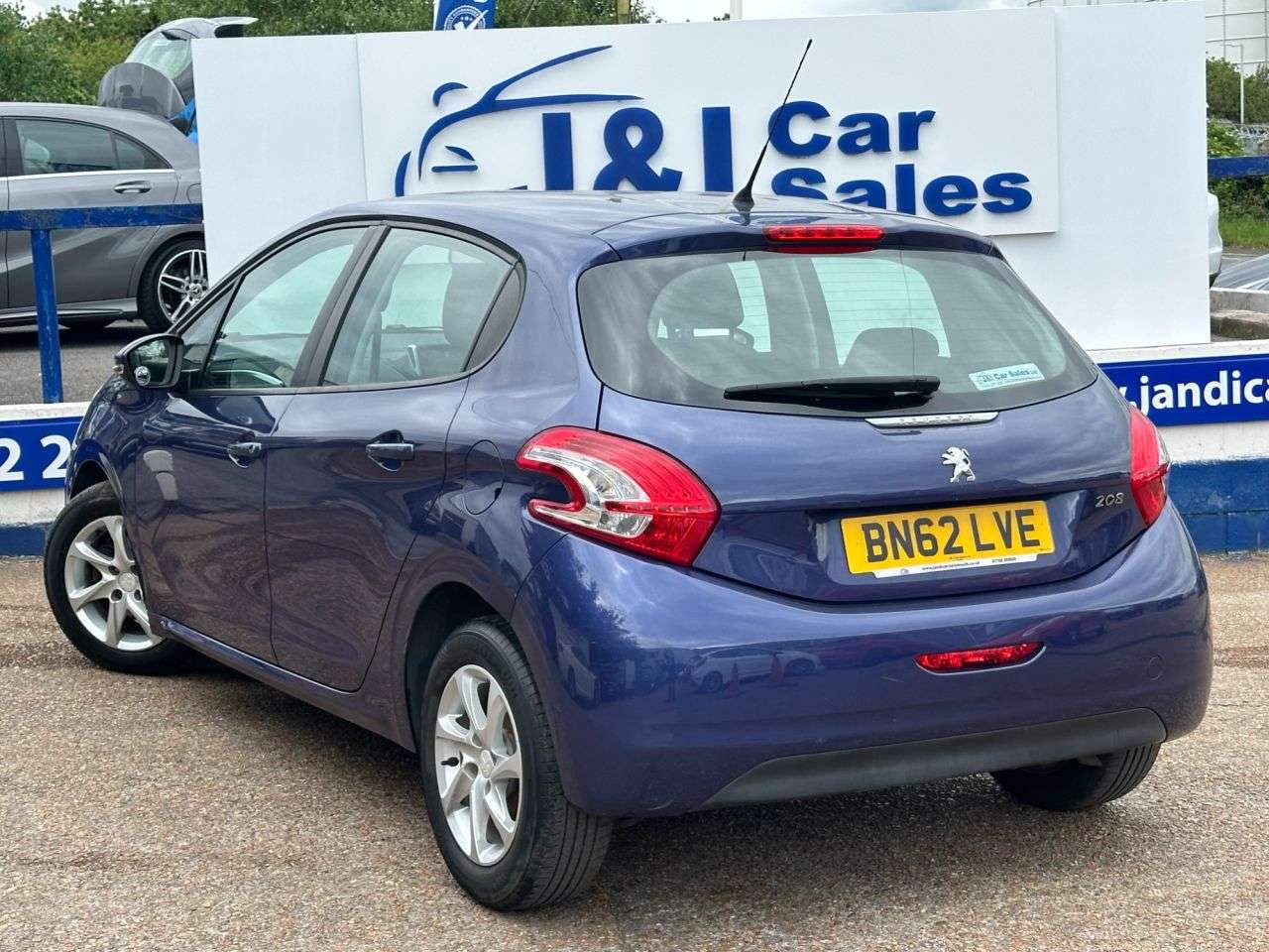 2012 PEUGEOT 208 2012 PEUGEOT 208
