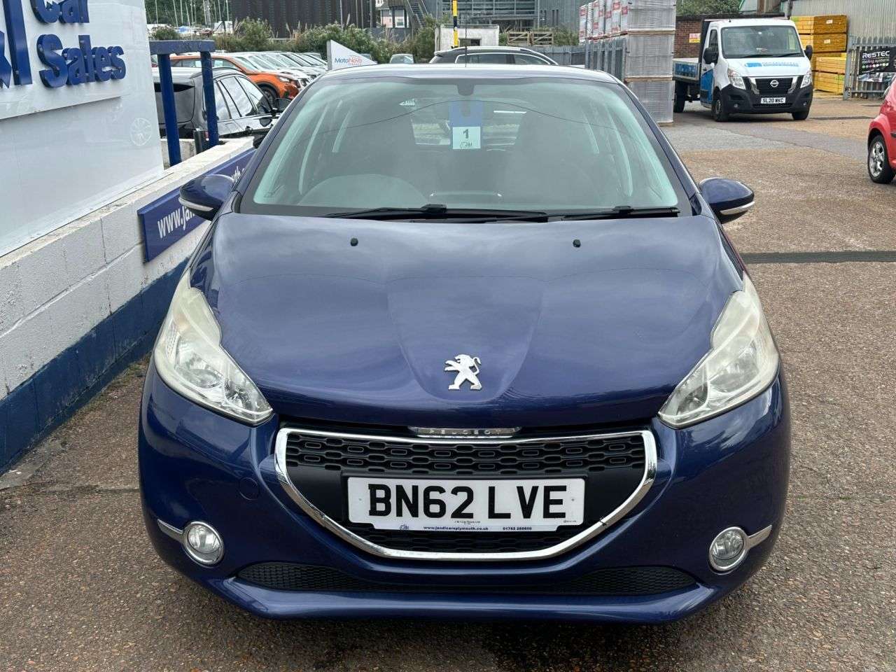 2012 PEUGEOT 208 2012 PEUGEOT 208