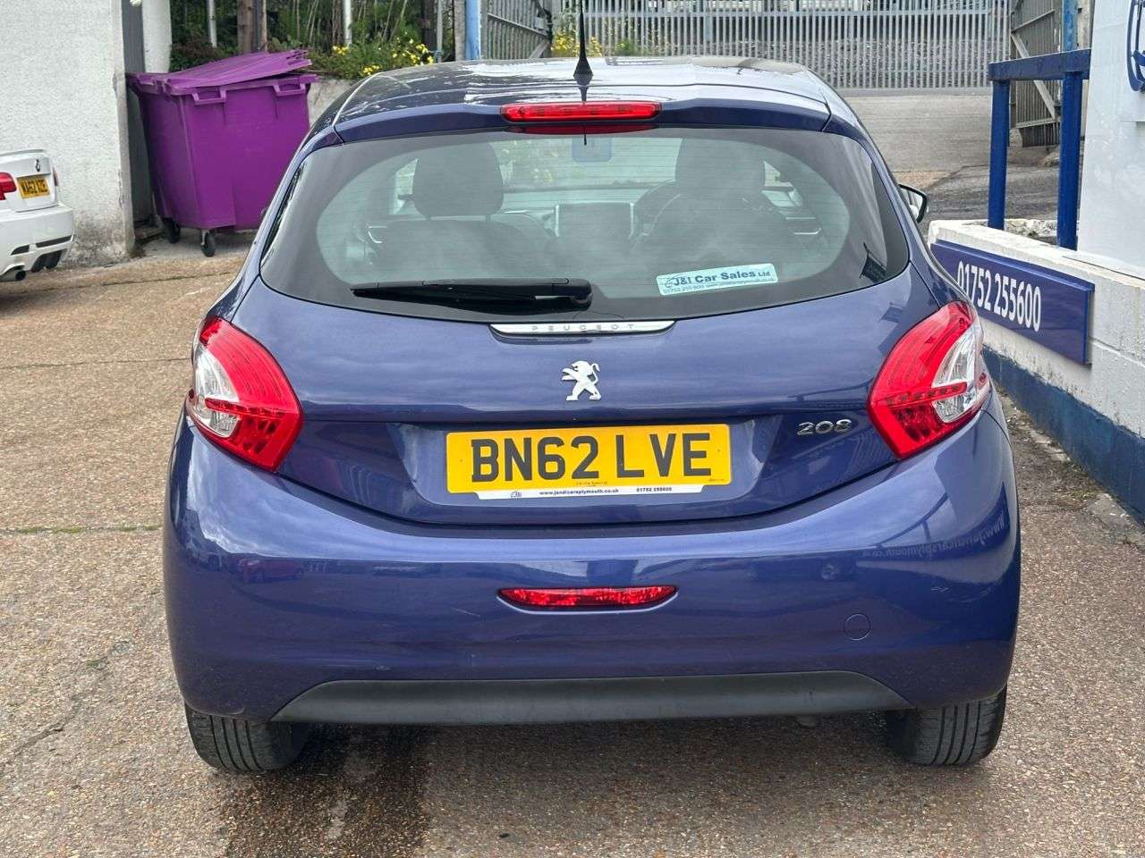 2012 PEUGEOT 208 2012 PEUGEOT 208