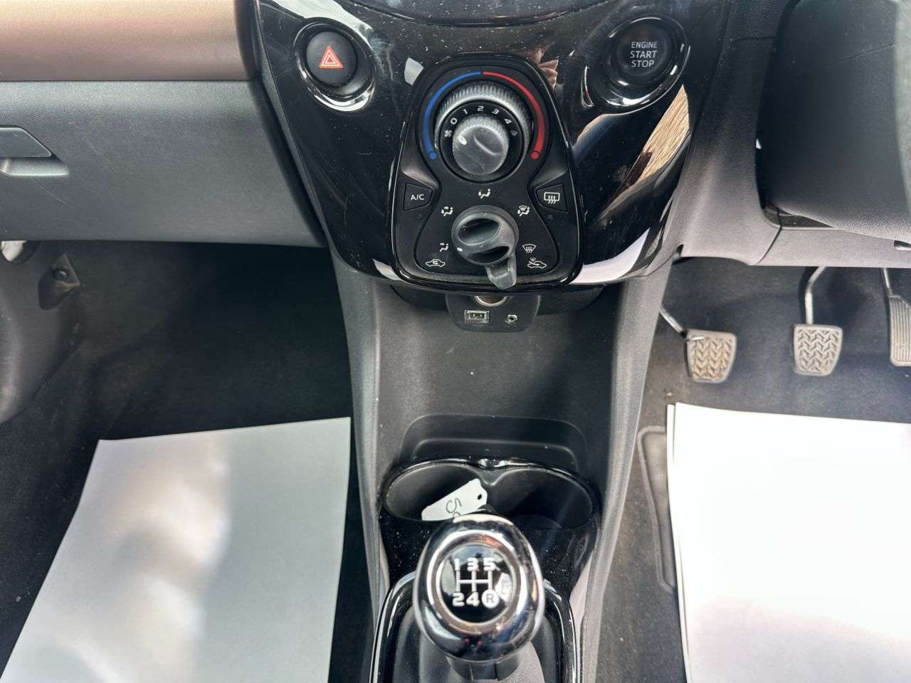 2014 PEUGEOT 108 2014 PEUGEOT 108