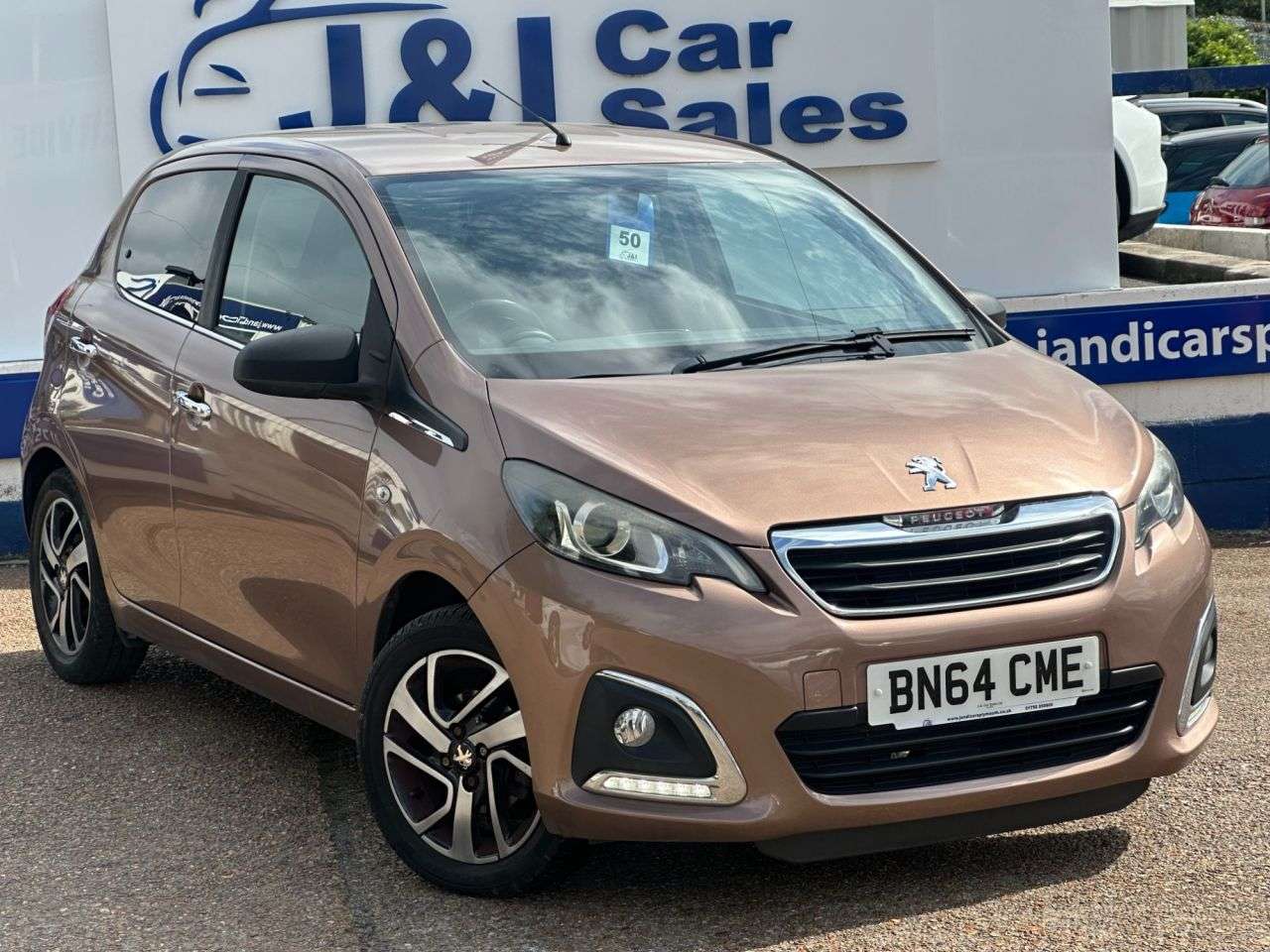 A 2014 PEUGEOT 108 1.2 VTi PureTech Allure Hatchback 5dr Petrol Manual Euro 5 (82 ps) GREAT SE A 2014 PEUGEOT 108 1.2 VTi PureTech Allure Hatchback 5dr Petrol Manual Euro 5 (82 ps) GREAT SE