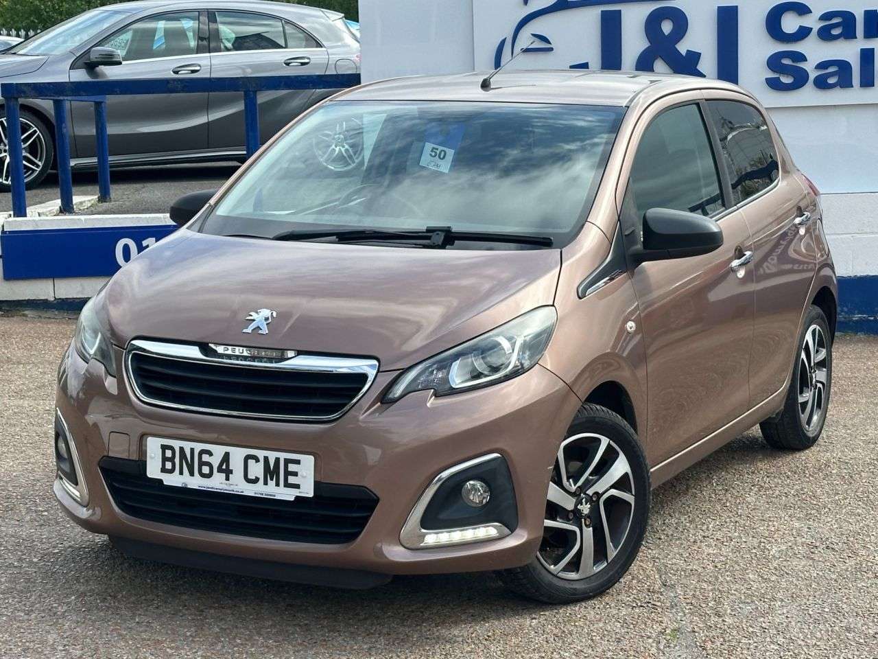 A 2014 PEUGEOT 108 1.2 VTi PureTech Allure Hatchback 5dr Petrol Manual Euro 5 (82 ps) GREAT SE A 2014 PEUGEOT 108 1.2 VTi PureTech Allure Hatchback 5dr Petrol Manual Euro 5 (82 ps) GREAT SE