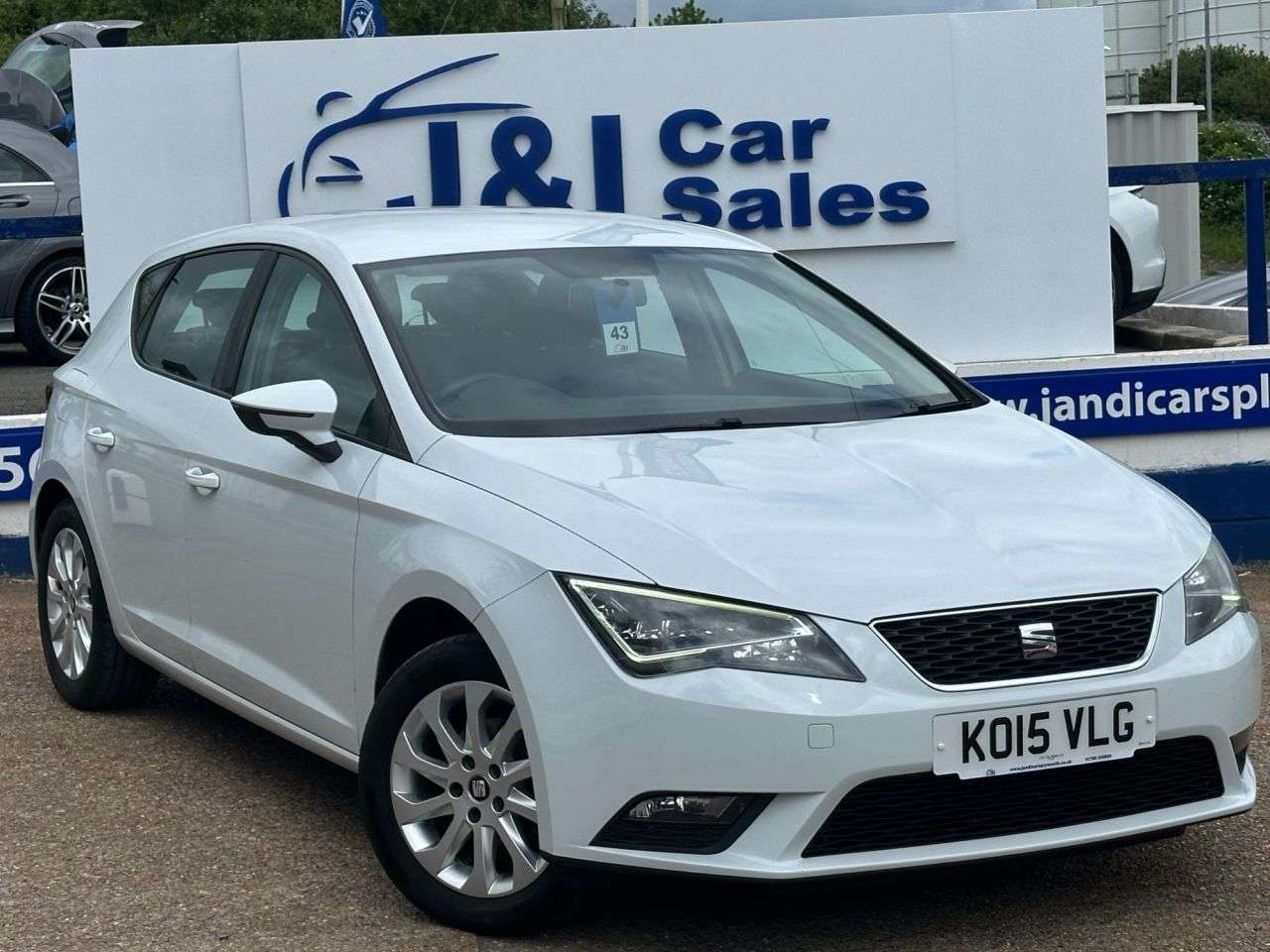 A 2015 SEAT LEON 1.2 TSI SE Hatchback 5dr Petrol Manual Euro 6 (s/s) (110 ps) GREAT SERVICE A 2015 SEAT LEON 1.2 TSI SE Hatchback 5dr Petrol Manual Euro 6 (s/s) (110 ps) GREAT SERVICE