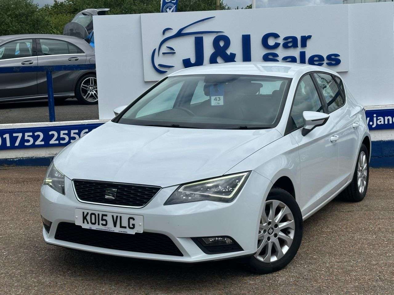 A 2015 SEAT LEON 1.2 TSI SE Hatchback 5dr Petrol Manual Euro 6 (s/s) (110 ps) GREAT SERVICE A 2015 SEAT LEON 1.2 TSI SE Hatchback 5dr Petrol Manual Euro 6 (s/s) (110 ps) GREAT SERVICE