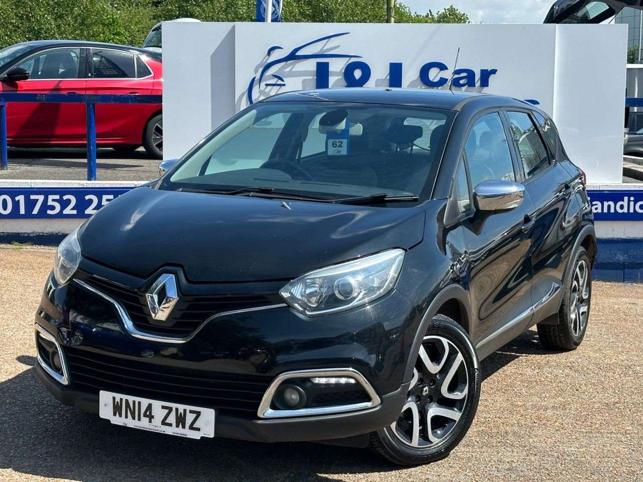 A 2014 RENAULT CAPTUR 1.5 dCi ENERGY Dynamique MediaNav SUV 5dr Diesel Manual Euro 5 (s/s) (90 ps A 2014 RENAULT CAPTUR 1.5 dCi ENERGY Dynamique MediaNav SUV 5dr Diesel Manual Euro 5 (s/s) (90 ps