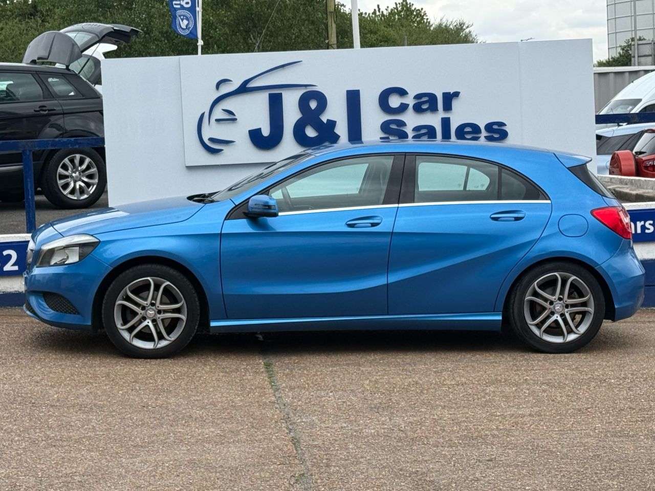 A 2014 MERCEDES-BENZ A-CLASS 1.5 A180 CDI Sport Hatchback 5dr Diesel Manual Euro 5 (s/s) (109 ps) GREAT A 2014 MERCEDES-BENZ A-CLASS 1.5 A180 CDI Sport Hatchback 5dr Diesel Manual Euro 5 (s/s) (109 ps) GREAT