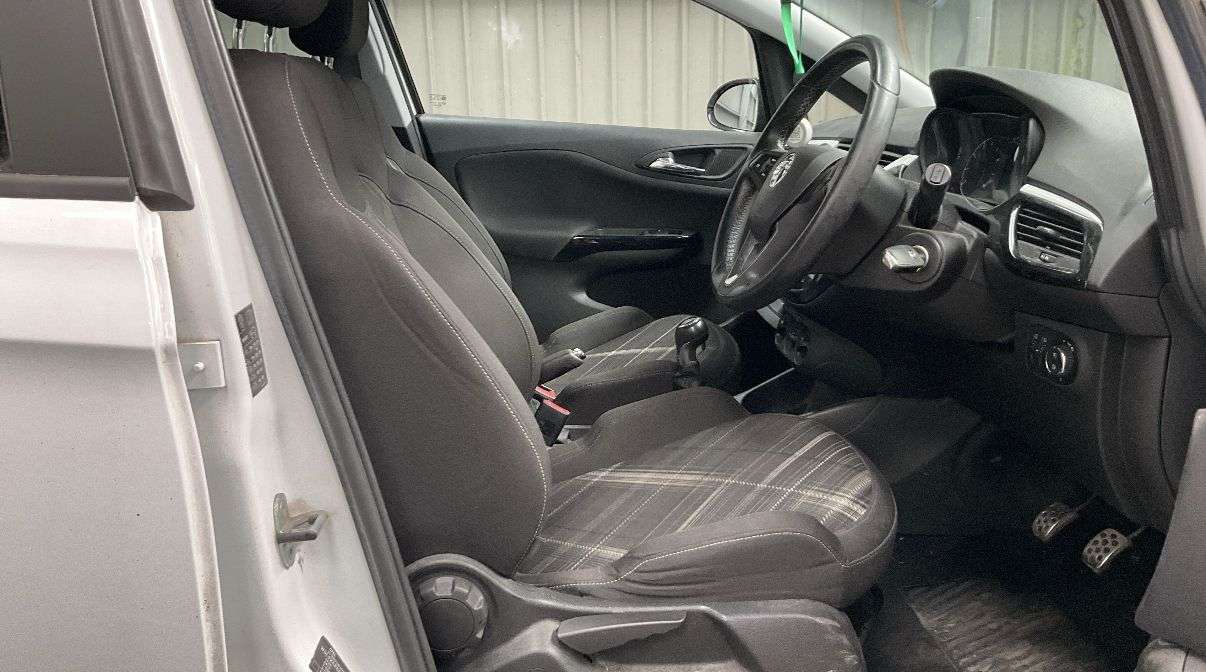 A 2015 VAUXHALL CORSA 1.4i ecoTEC Limited Edition Hatchback 5dr Petrol Manual Euro 6 (90 ps) GREA A 2015 VAUXHALL CORSA 1.4i ecoTEC Limited Edition Hatchback 5dr Petrol Manual Euro 6 (90 ps) GREA