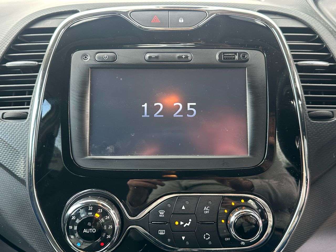 2015 RENAULT CAPTUR 2015 RENAULT CAPTUR
