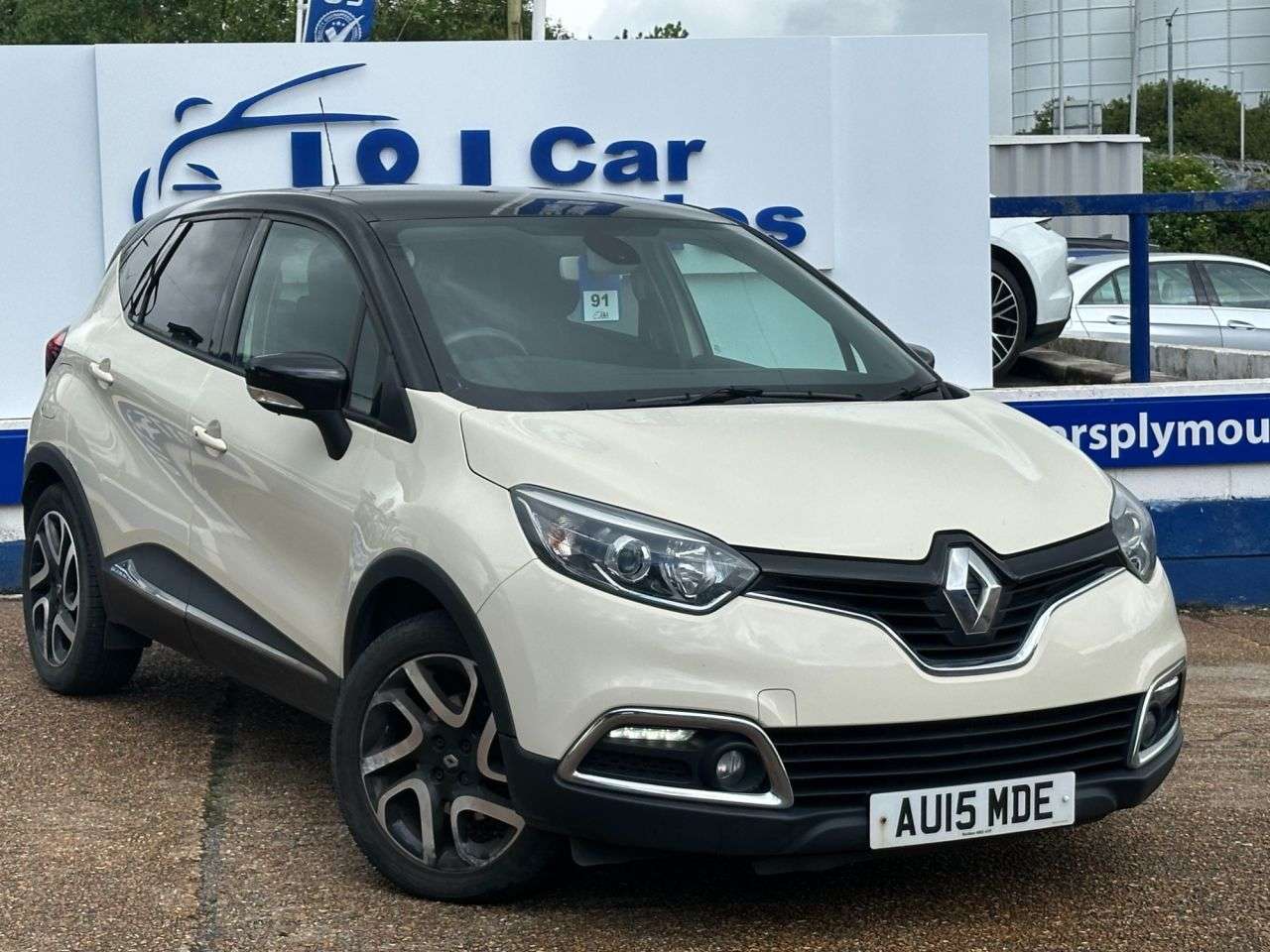 A 2015 RENAULT CAPTUR 1.5 dCi ENERGY Dynamique S MediaNav SUV 5dr Diesel Manual Euro 5 (s/s) (90 A 2015 RENAULT CAPTUR 1.5 dCi ENERGY Dynamique S MediaNav SUV 5dr Diesel Manual Euro 5 (s/s) (90