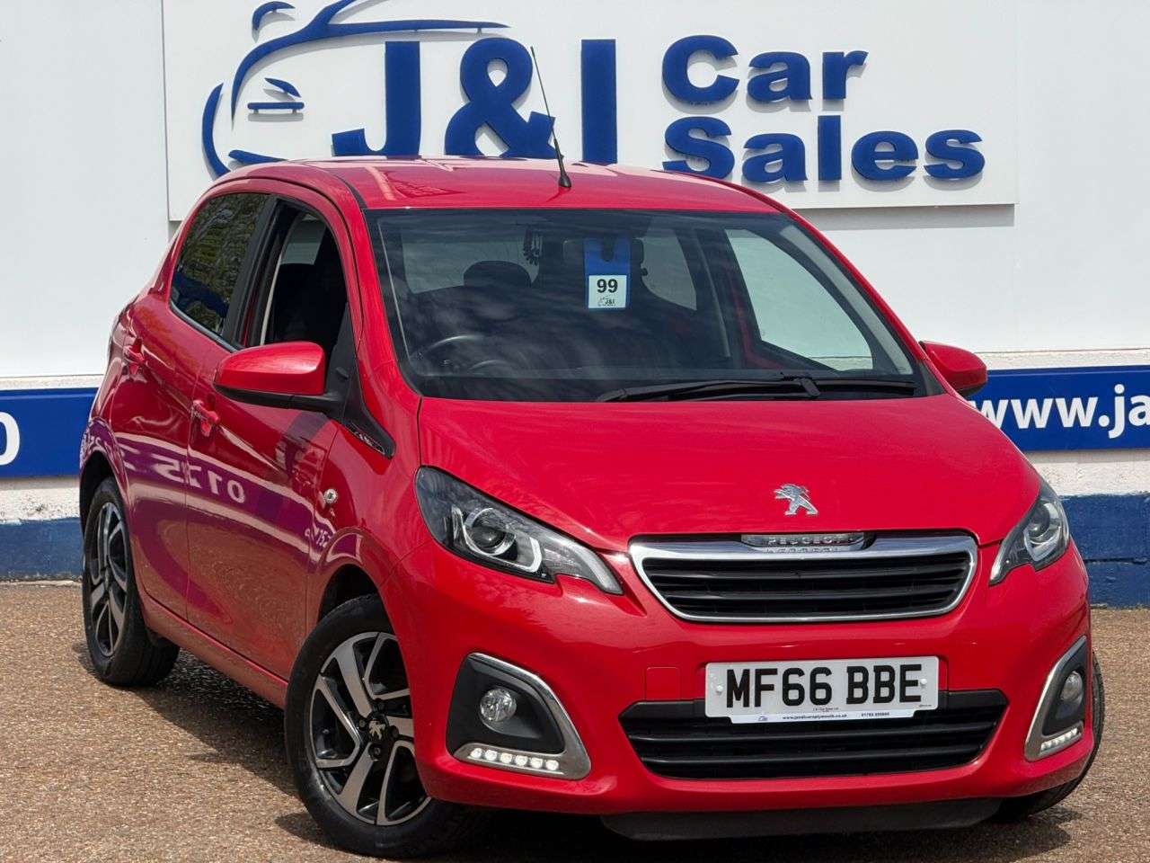 A 2016 PEUGEOT 108 1.2 PureTech Allure Hatchback 5dr Petrol Manual Euro 6 (82 ps) GREAT SERVIC A 2016 PEUGEOT 108 1.2 PureTech Allure Hatchback 5dr Petrol Manual Euro 6 (82 ps) GREAT SERVIC