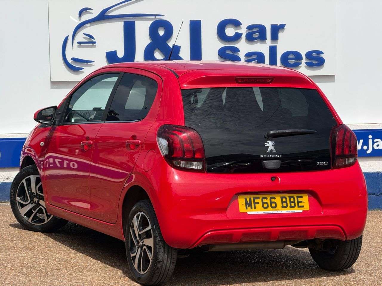 2016 PEUGEOT 108 2016 PEUGEOT 108