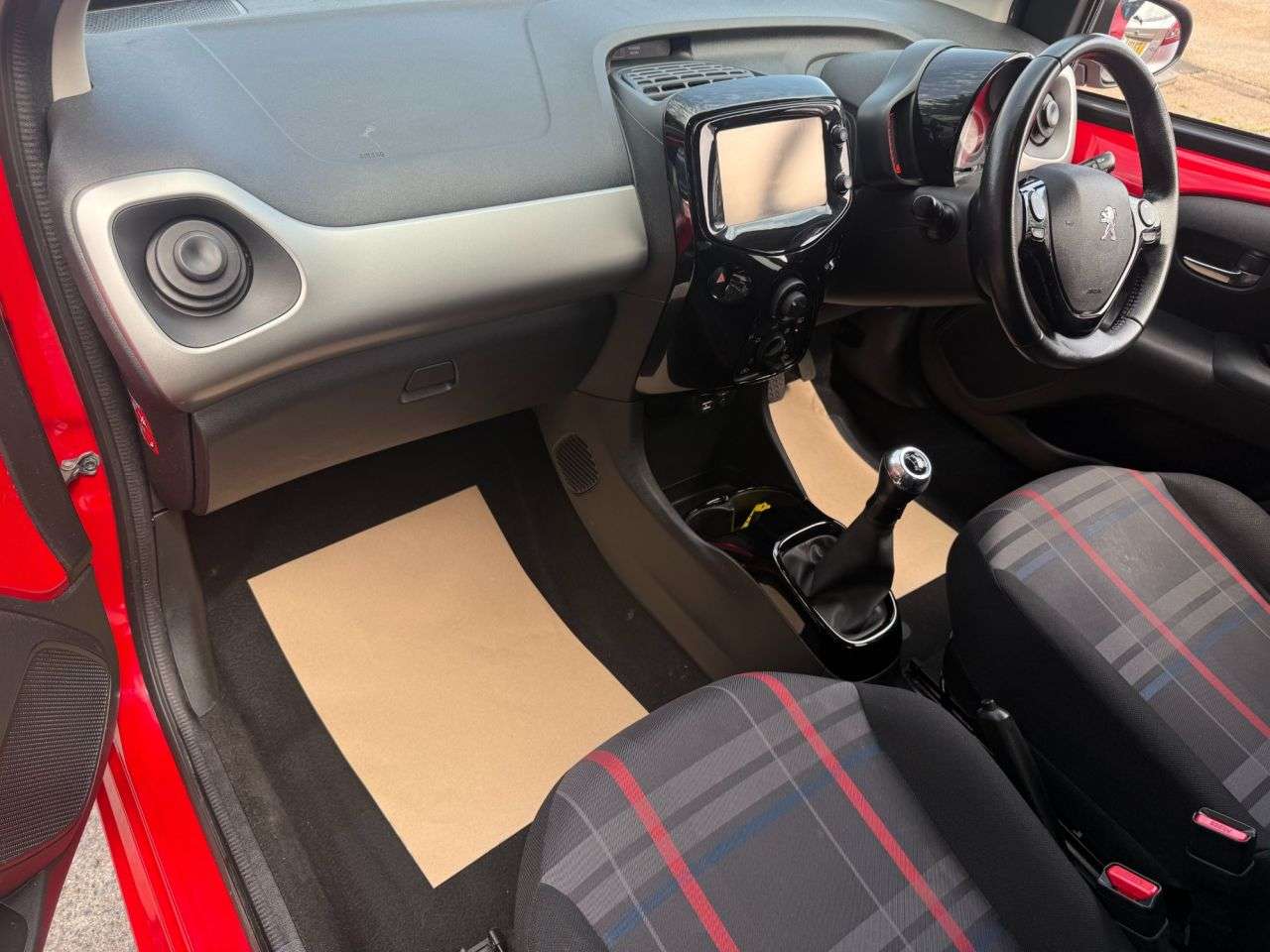 2016 PEUGEOT 108 2016 PEUGEOT 108